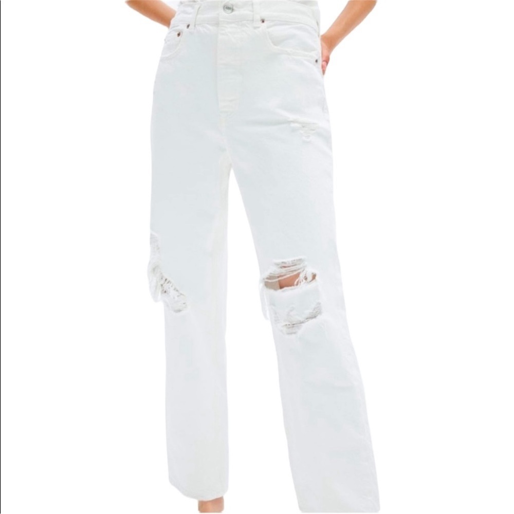 Zara Distressed White Button Fly Straight Jeans Size 32